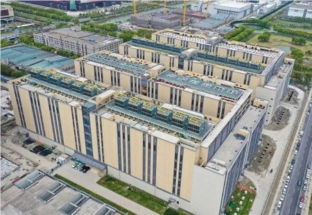 游戏与AIDC协同 世纪华通加速AI产业链布局