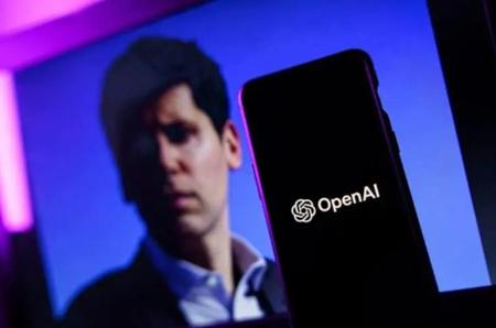 不是耳机也不可穿戴，OpenAI首款硬件究竟是什么？